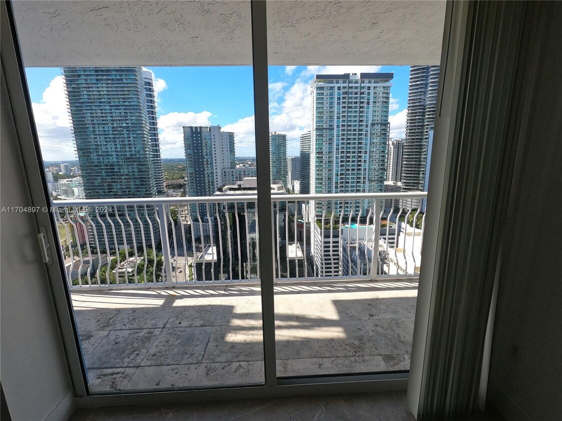 Foto principal - 1200 Brickell Bay Dr