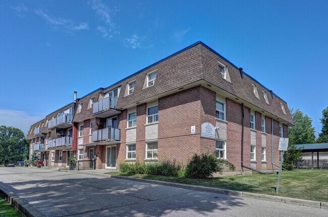 Building Photo - Hincks Street Apartments