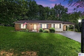 Building Photo - 401 Embry Villa Dr