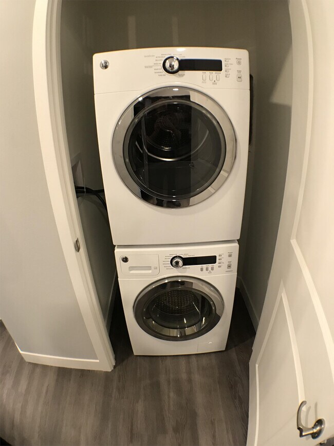 1653 McCleary Ln, Iowa City, IA 52245 Townhome Rentals in Iowa City