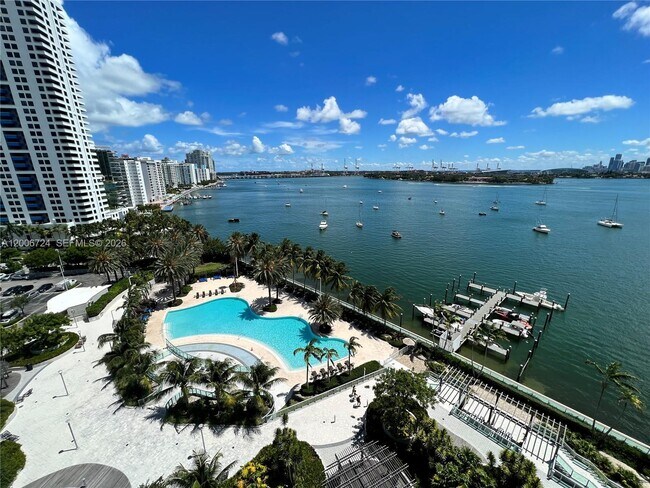 Foto del edificio - 1500 Bay Rd