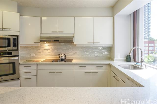 Building Photo - 425 South St