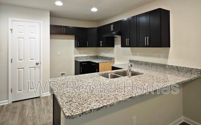 Foto del edificio - 11141 Pine St