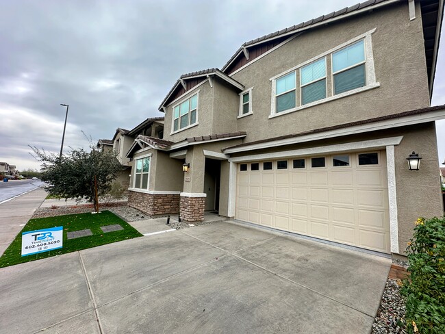 Building Photo - 2517 E Pelican Dr