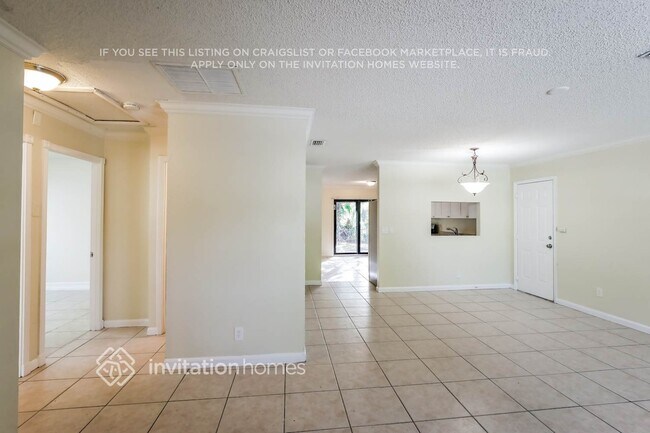 Building Photo - 5493 Thurston Ave