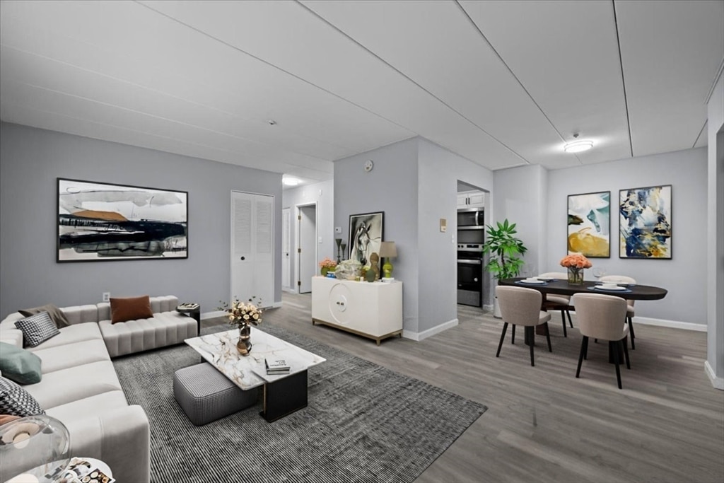 Primary Photo - 141 Commercial St