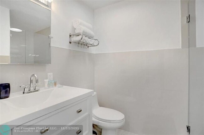 Foto del edificio - 3220 SE 11th St