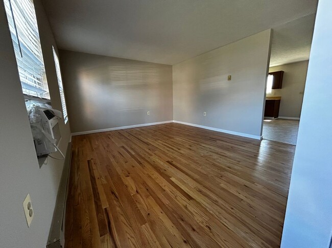 Foto del edificio - 103 Nottoway Dr