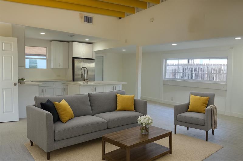 Foto principal - 821 N B St