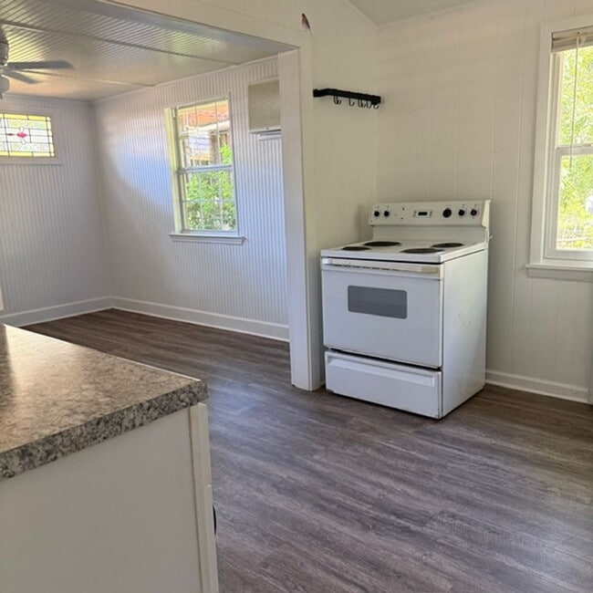 Foto del edificio - 1 Bedroom 1 Bath Cottage near Lake Ellen in Crawfordville