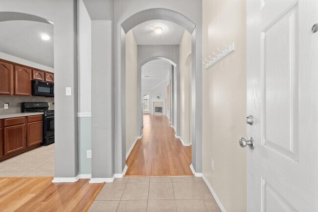 Foto del edificio - 4766 Wind Trace Dr