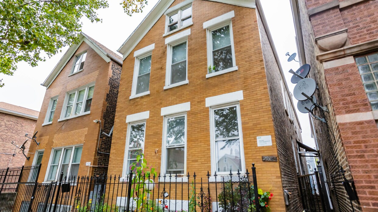 2916 W 25th St, Chicago, IL 60623 House Rental in Chicago, IL