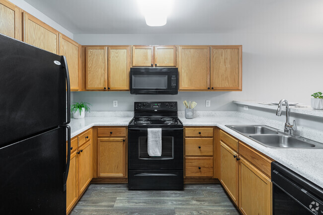 2BR, 2BA - 1,023SF - - Palisades at Carter's Mill