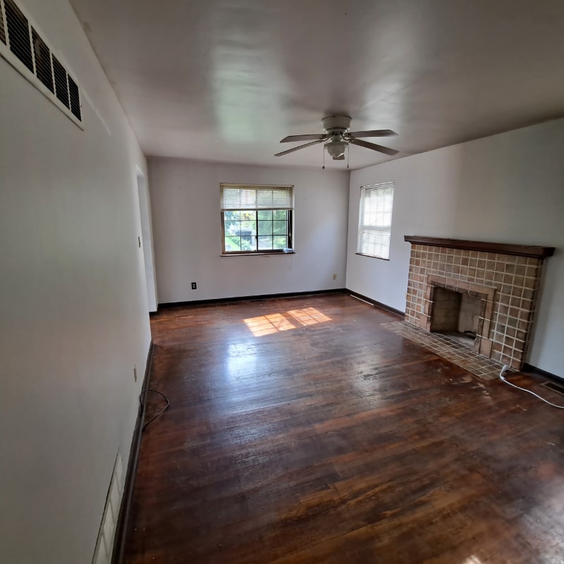 Foto principal - 305 E Wyoming Ave