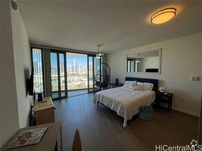 Building Photo - 1000 Auahi St