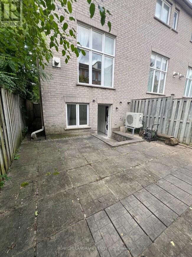 Building Photo - 31 Rodeo Ct