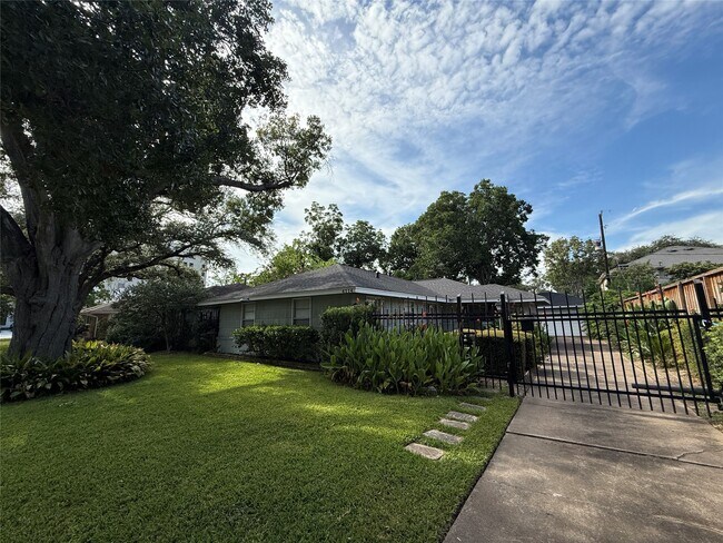 Foto del edificio - 4114 Norfolk St