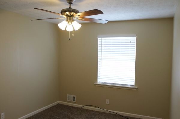 Building Photo - 842 Cochise Trl SE