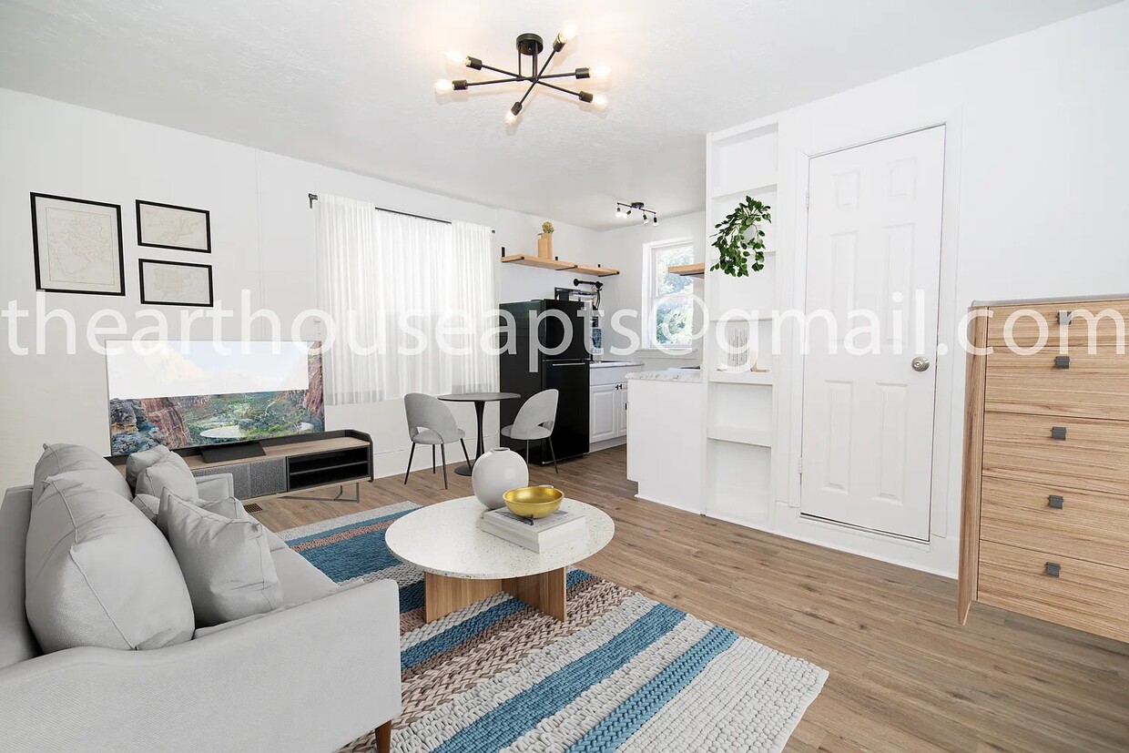 Foto principal - 2535 Adams Ave