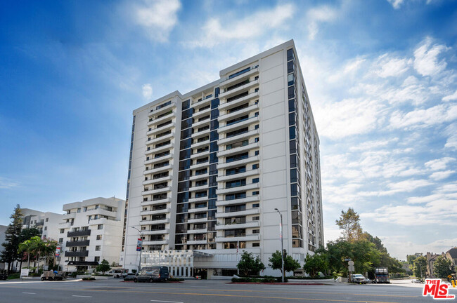 Foto del edificio - 10660 Wilshire Blvd