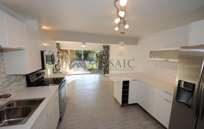 Foto del edificio - 4351 N 36th Pl