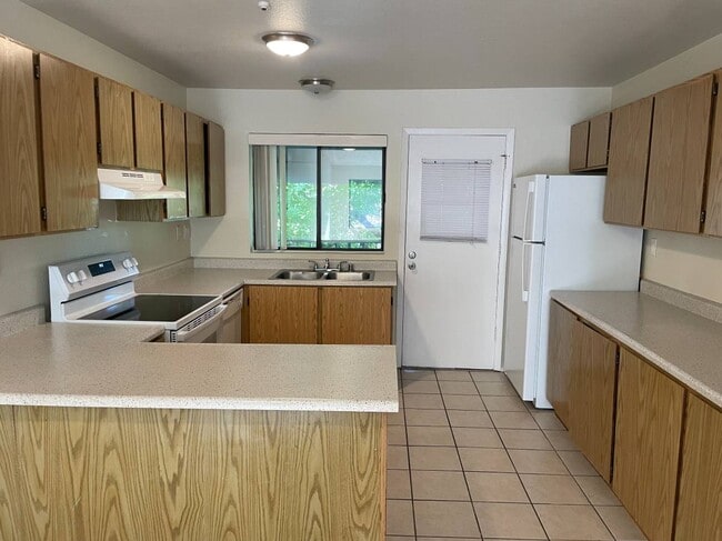 Foto del edificio - 125 Queens Ln