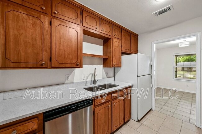 Building Photo - 939 Lindy Ct