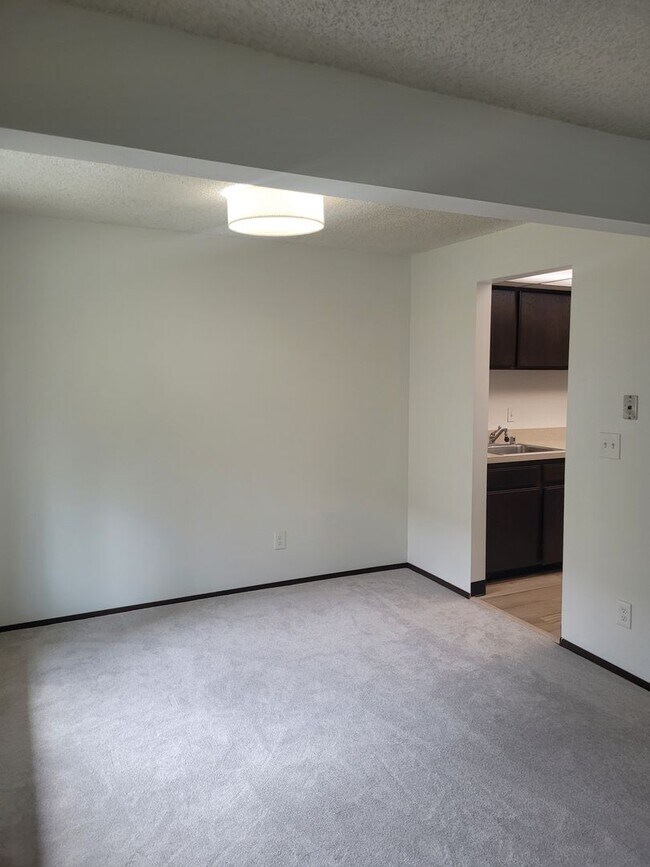 Foto del edificio - Bright Ground Floor One Bedroom near Cross...