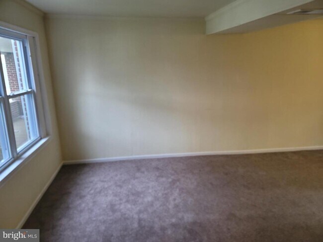 Foto del edificio - 1130 Sterling Ave