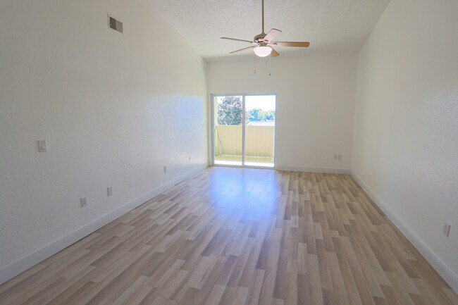 Building Photo - 4152 Plantation Cove Dr