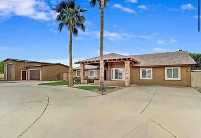 Foto del edificio - 8149 W Daley Ln