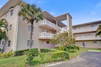 Building Photo - 2640 Garden Dr S