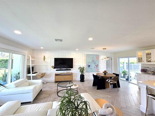 Foto del edificio - 1001 NW 4th Ct