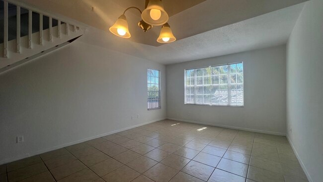 Foto del edificio - 735 SW 148th Ave