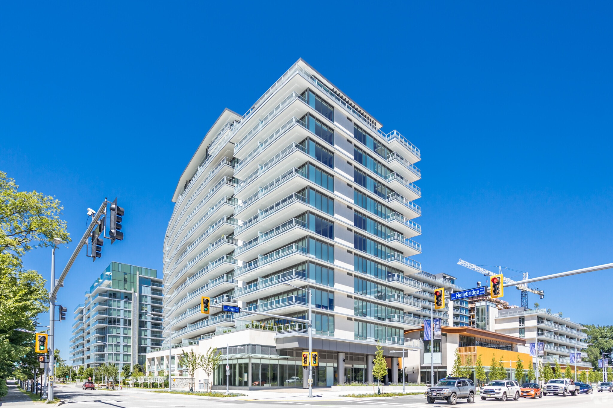 Hollybridge at River Green