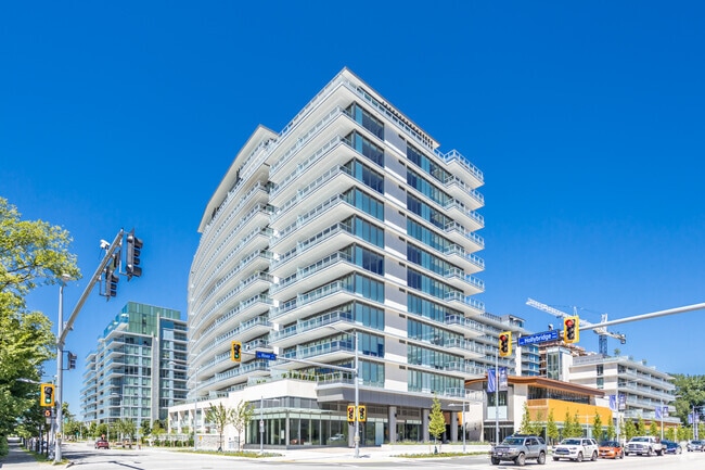 Hollybridge at River Green