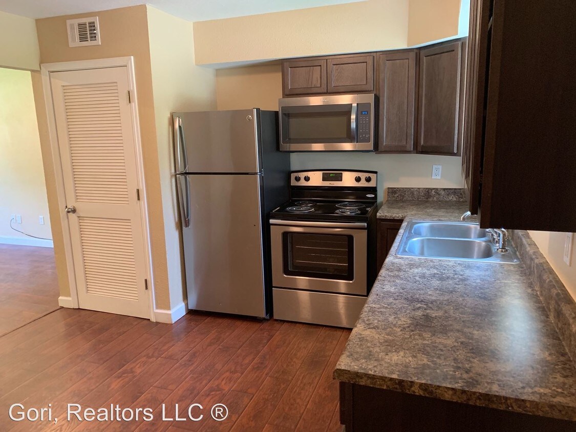 Foto principal - 1500 Schiller Ave