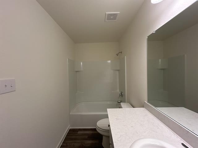 Building Photo - 5600 Dublin Ln