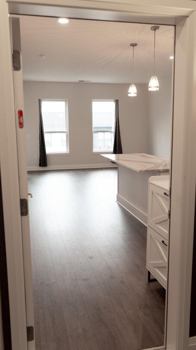 Foto del edificio - 6633 Dale Dr