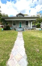 Building Photo - 1706 Mary St