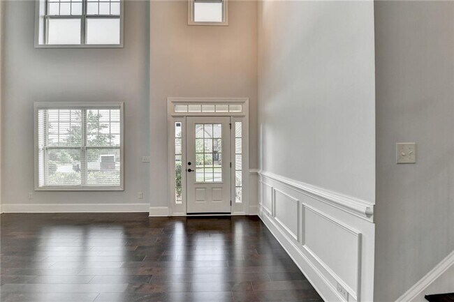 Building Photo - 9270 Colham Dr