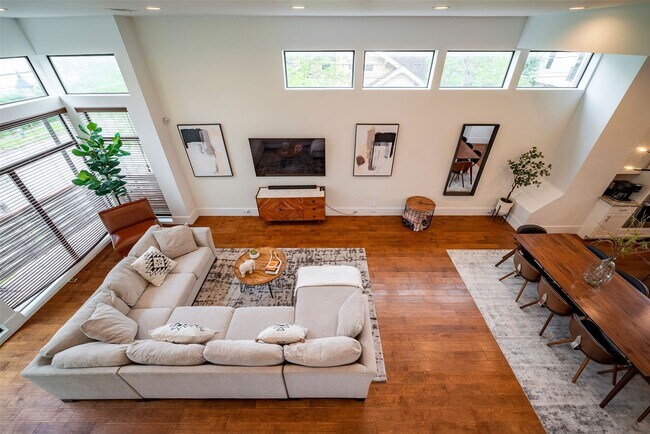 Foto del edificio - 3218 Crawford St