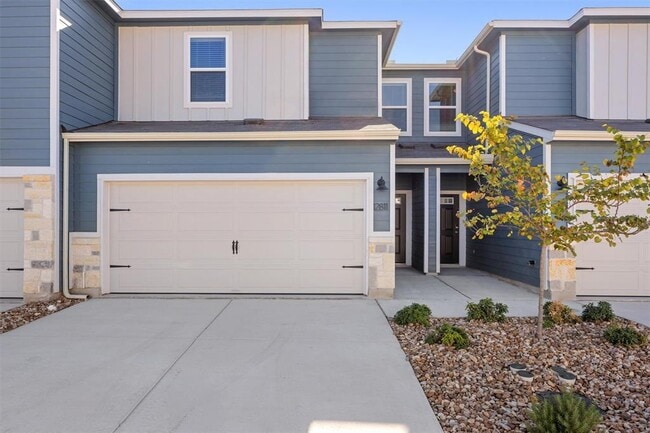 Foto del edificio - 12811 Village Spun Plz