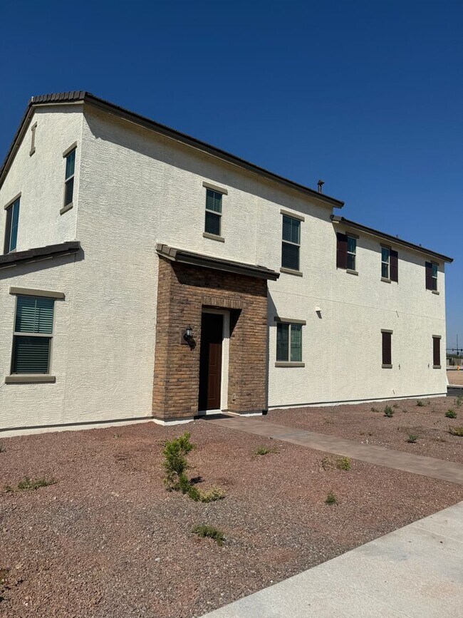 Foto del edificio - BRAND NEW HOME IN PHOENIX