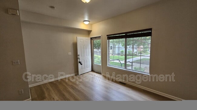 Foto del edificio - 3033 W 107th Pl