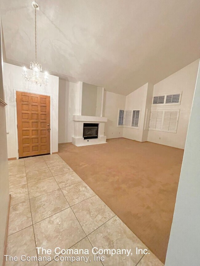 Building Photo - 4 br, 2.5 bath House - 1076 Erin Drive