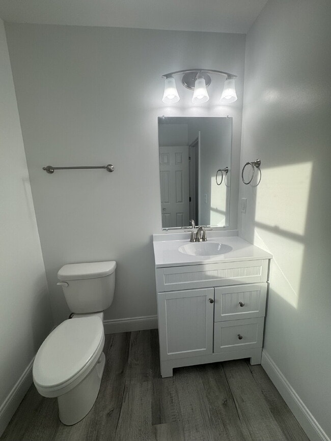 Building Photo - 203 Quinn Hill Ln