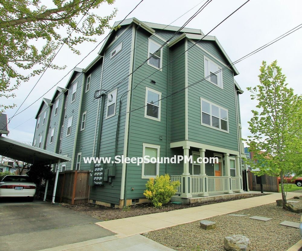 Foto principal - 7400 N Greenwich Ave