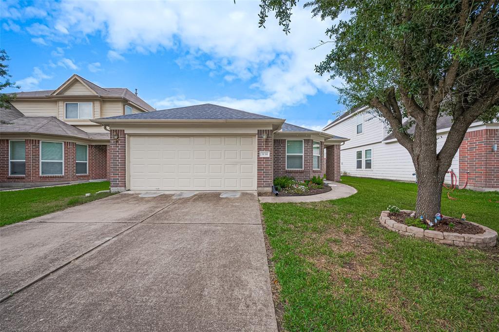 Primary Photo - 3138 Apple Dale Dr