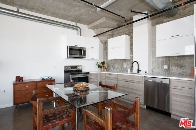 Foto del edificio - 691 Mill St